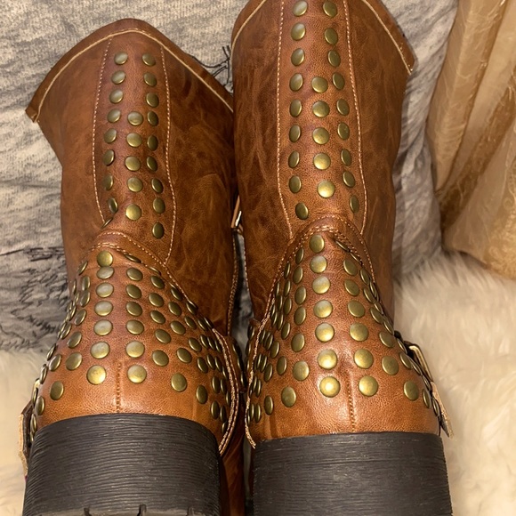 Brown ankle boots with beaded heel back and strap going across with a buckle - Picture 6 of 6